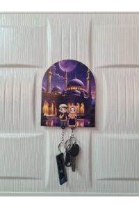 Camii ve Başörtülü Kadın ve Erkek Figürlü Ahşap Anahtarlık ve Askılık Camii ve Başörtülü Kadın ve Erkek Figürlü Ahşap Anahtarlık ve Askılık.