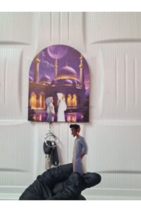 Camii ve Başörtülü Kadın ve Erkek Figürlü Ahşap Anahtarlık ve Askılık Camii ve Başörtülü Kadın ve Erkek Figürlü Ahşap Anahtarlık ve Askılık.