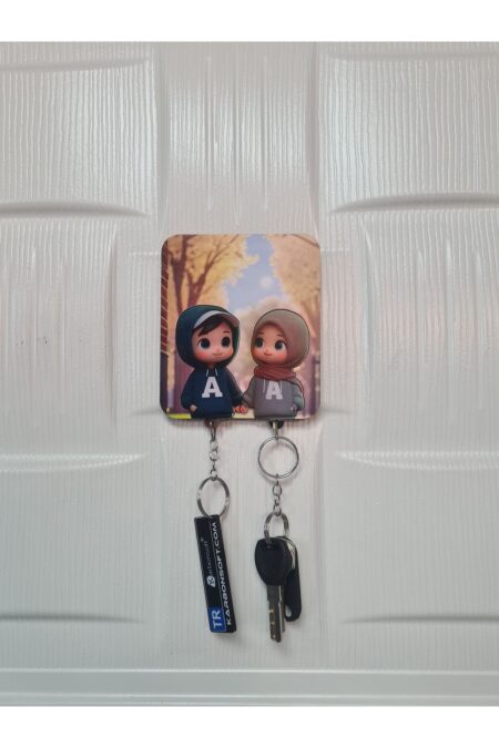 Başörtülü Kadın ve Erkek Figürlü Ahşap Anahtarlık ve Askılık Başörtülü Kadın ve Erkek Figürlü Ahşap Anahtarlık ve Askılık.