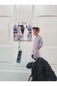 Kabe Temalı Erkek ve Kadın Figürlü Ahşap Anahtarlık ve Askılık Kabe Temalı Erkek ve Kadın Figürlü Ahşap Anahtarlık ve Askılık.