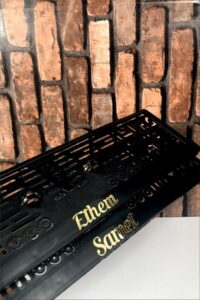 Kişiye Özel Isimli 2 Adet Araç Pleksi Kabartmalı Siyah Oto Plakalık Kişiye Özel Isimli 2 Adet Araç Pleksi Kabartmalı Siyah Oto Plakalık.
