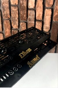 Kişiye Özel Isimli 2 Adet Araç Pleksi Kabartmalı Siyah Oto Plakalık Kişiye Özel Isimli 2 Adet Araç Pleksi Kabartmalı Siyah Oto Plakalık.