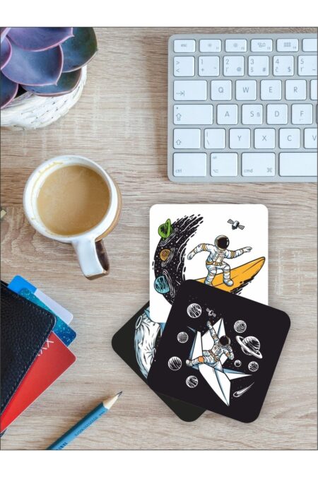 Astronot Temalı Ahşap Bardak Altlığı Ahşap Baskılı Altlık 6'lı Set (9 X9CM) Astronot Temalı Ahşap Bardak Altlığı Ahşap Baskılı Altlık 6'lı Set (9 X9CM).
