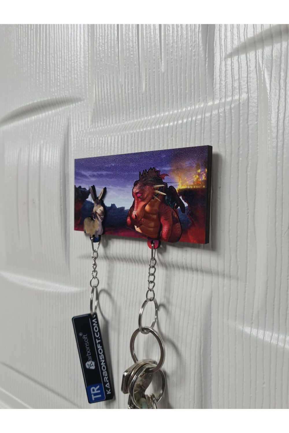 Shrek Eşek ve Ejderha Temalı Ahşap Anahtarlık - Arkadaşlığın Simgesi!.