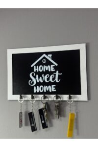 Home Sweet Home Yazılı Ahşap Anahtarlık Askısı Kapı Kenarı İçin Şık, Modern ve Estetik Duvar Dekoru Home Sweet Home Yazılı Ahşap Anahtarlık Askısı Kapı Kenarı İçin Şık, Modern ve Estetik Duvar Dekoru.